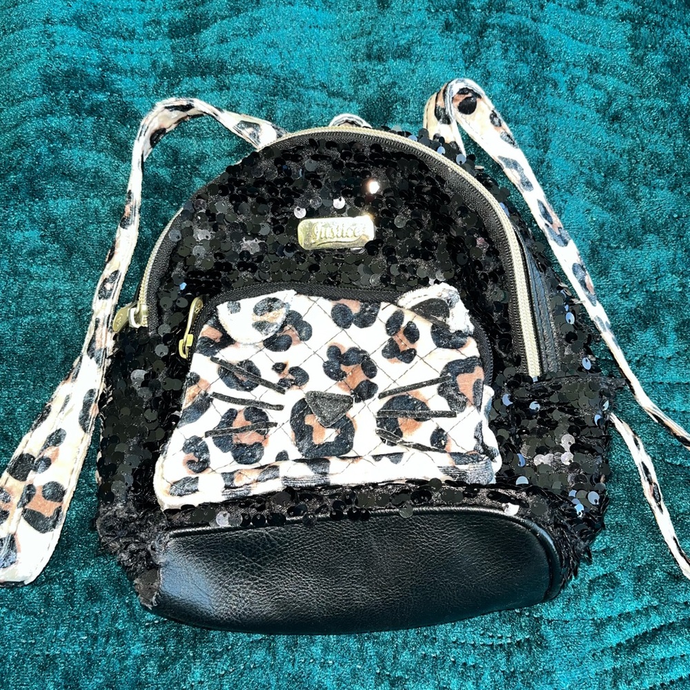 Justice Girls Sequin Kitty mini backpack. Great condition